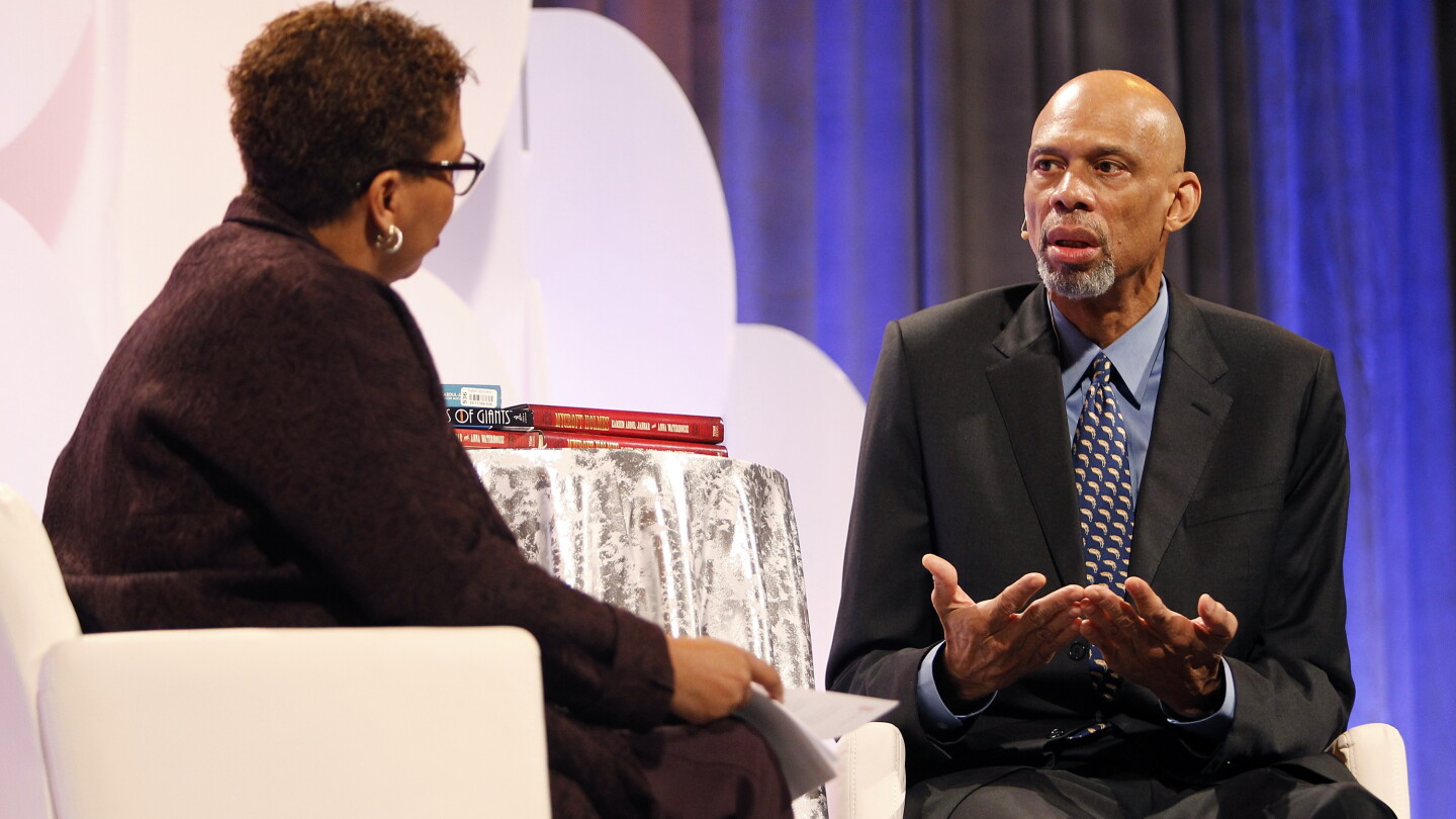 Kareem Abdul-Jabbar: Michael Jordan &lsquo;took commerce over conscience&rsquo;